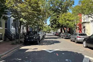 1227 Linden Pl NE, Washington, DC 20002 - Photo 24