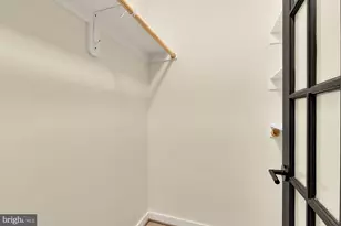 4201 Cathedral Ave NW, Washington, DC 20016 - Photo 8