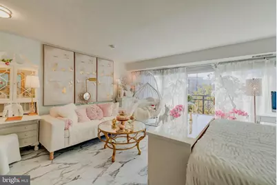 700 7th Street SW #313, Washington, DC 20024 - Photo 6