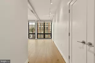 301 H St NE, Washington, DC 20002 - Photo 2