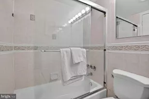 950 25th St NW, Washington, DC 20037 - Photo 28