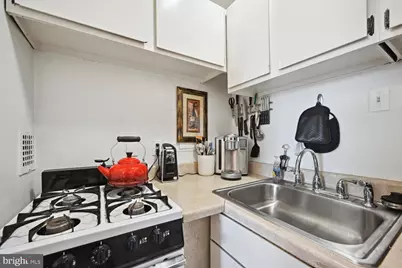 950 25th Street NW #721N, Washington, DC 20037 - Photo 18