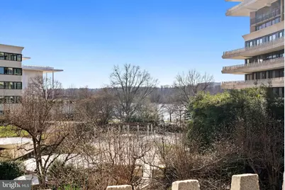 700 New Hampshire Avenue NW #421, Washington, DC 20037 - Photo 14