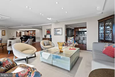 700 New Hampshire Avenue NW #421, Washington, DC 20037 - Photo 4