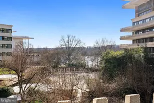 700 New Hampshire Ave NW, Washington, DC 20037 - Photo 1