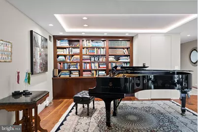 700 New Hampshire Avenue NW #421, Washington, DC 20037 - Photo 12