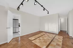 4201 Cathedral Ave NW, Washington, DC 20016 - Photo 32