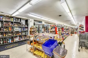 4201 Cathedral Ave NW, Washington, DC 20016 - Photo 36