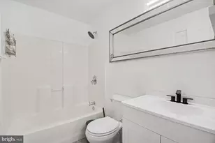 219 P St NW, Washington, DC 20001 - Photo 28