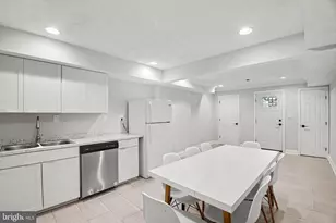 219 P St NW, Washington, DC 20001 - Photo 22