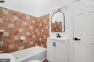 219 P St NW, Washington, DC 20001 - Photo 10