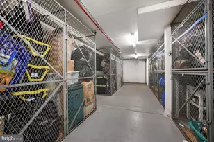 240 M St SW, Washington, DC 20024 - Photo 18