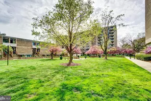 240 M St SW, Washington, DC 20024 - Photo 2