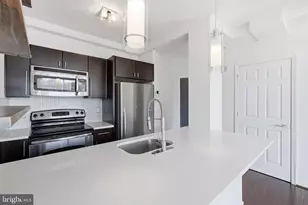 329 Rhode Island Ave NE, Washington, DC 20002 - Photo 4