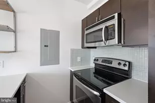 329 Rhode Island Ave NE, Washington, DC 20002 - Photo 8