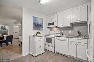 1953 Calvert St NW, Washington, DC 20009 - Photo 14