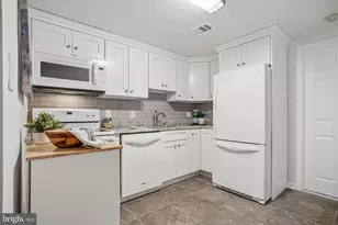 1953 Calvert St NW, Washington, DC 20009 - Photo 12