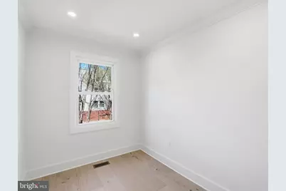 1739 Independence Avenue SE, Washington, DC 20003 - Photo 30