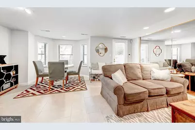 1124 25th Street NW #T4, Washington, DC 20037 - Photo 8