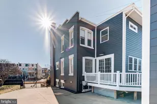 136 Rhode Island Ave NE, Washington, DC 20002 - Photo 2