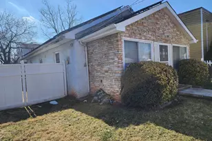 5221 Call Pl SE, Washington, DC 20019 - Photo 2