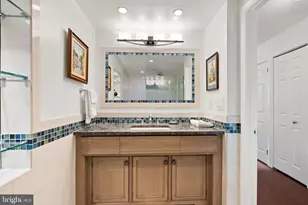 700 New Hampshire Ave NW, Washington, DC 20037 - Photo 22