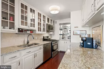 700 New Hampshire Avenue NW #510, Washington, DC 20037 - Photo 10