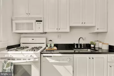 3022 Wisconsin Avenue NW #208, Washington, DC 20016 - Photo 12