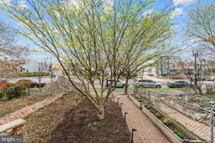 1519 North Carolina Ave NE, Washington, DC 20002 - Photo 30