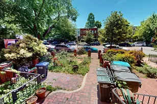 318 Maryland Ave NE, Washington, DC 20002 - Photo 2