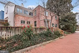 416 6th St SE, Washington, DC 20003 - Photo 2