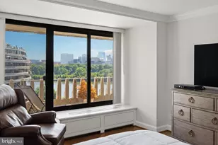 2510 Virginia Ave NW, Washington, DC 20037 - Photo 16