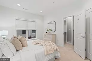 1022 3rd Pl SE, Washington, DC 20003 - Photo 14