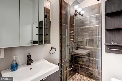1016 G Street SE, Washington, DC 20003 - Photo 32