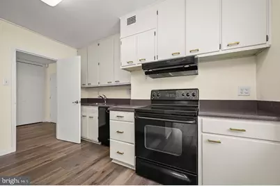 4101 Cathedral Avenue NW #910, Washington, DC 20016 - Photo 8