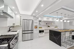 4201 Cathedral Ave NW, Washington, DC 20016 - Photo 12