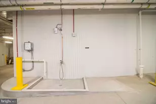 1011 M St NW, Washington, DC 20001 - Photo 24