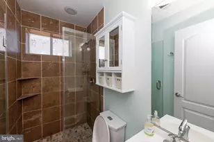 514 Hobart Pl NW, Washington, DC 20001 - Photo 4