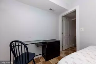 514 Hobart Pl NW, Washington, DC 20001 - Photo 10