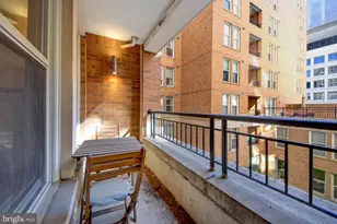 915 E St NW, Washington, DC 20004 - Photo 12