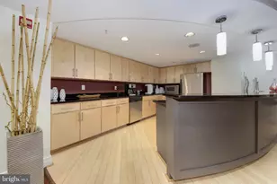 915 E St NW, Washington, DC 20004 - Photo 28