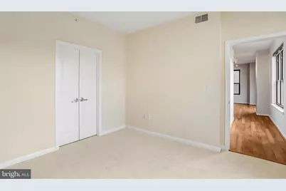 1001 L Street NW #811, Washington, DC 20001 - Photo 22