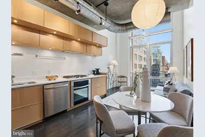 1515 15th Street NW #403, Washington, DC 20005 - Photo 2