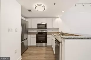 777 7th St NW, Washington, DC 20001 - Photo 6