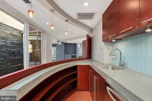 721 D St NE, Washington, DC 20002 - Photo 14