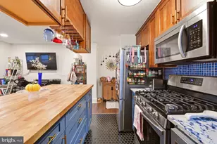 1820 Clydesdale Pl NW, Washington, DC 20009 - Photo 12