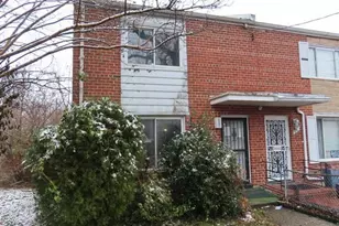 5733 2nd St NE, Washington, DC 20011 - Photo 2