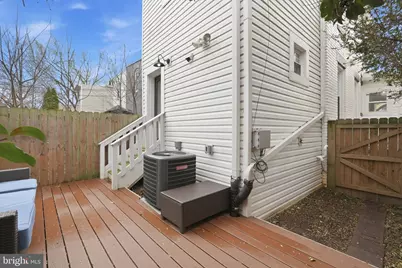 1604 D Street SE, Washington, DC 20003 - Photo 34