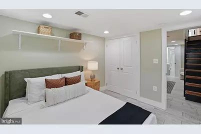 1604 D Street SE, Washington, DC 20003 - Photo 30