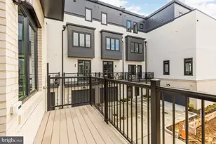 39 Lower Service Ct NW, Washington, DC 20001 - Photo 4